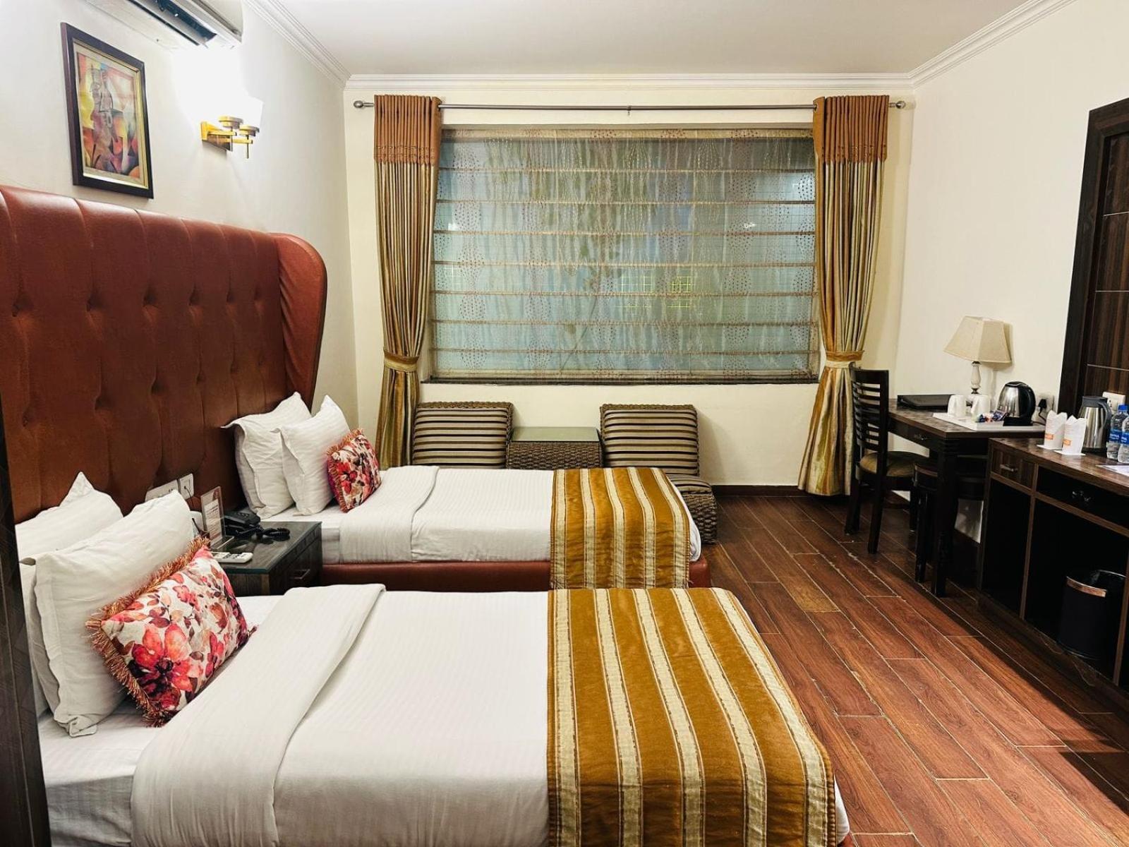 Hotel Southgate Delhi New Delhi Luaran gambar